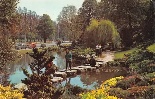 B101075 the rock garden preston park brighton uk 14x9cm