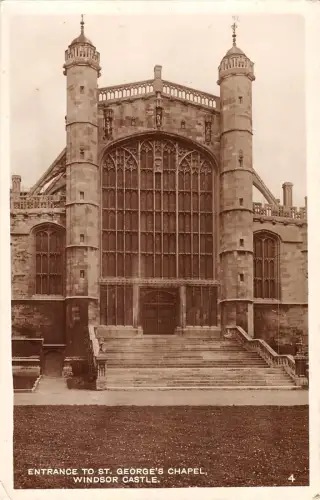 uk22774 Eingang zur St Georges Kapelle Windsor Castle Echtfoto UK
