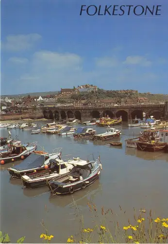 uk49160 the harbour folkestone uk