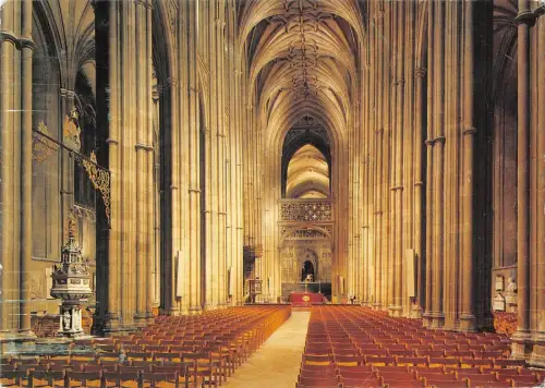 BR89570 Canterbury Cathedral Nave to the East UK