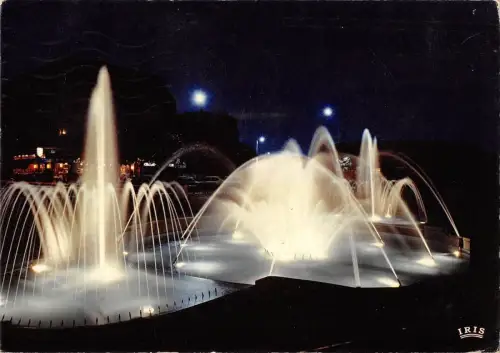 BT9454 Deauville trouville les jets d eau France