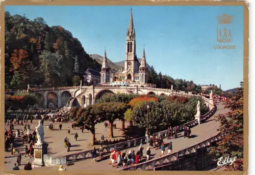 BR22547 Lourdes la Basilique et l Esplanade france