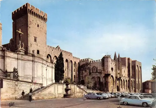 BT12999 Avignon le palais des papes Frankreich
