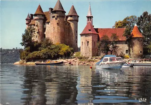 BR50045 Pres bort les orgues le chateau de val France