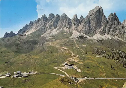 BR86347 dolomiti passo gardena italy