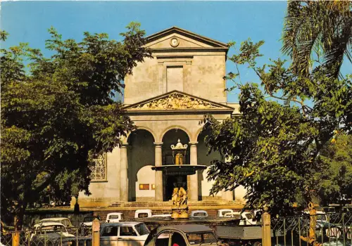 BR25249 Saint Denis La place de la Cathedrale Frankreich