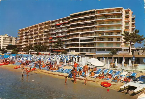 BT6393 Juan les Pins les plages et la promenade France