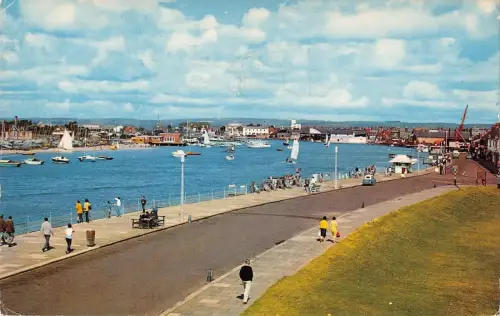 B103522 littlehampton the river arun uk