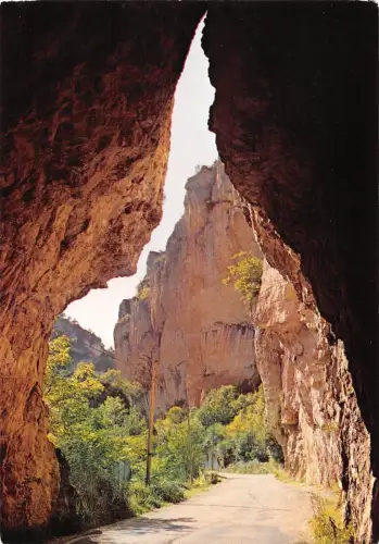 BT6995 Le gorges du tarn la route vers le coirque des beaumes Frankreich