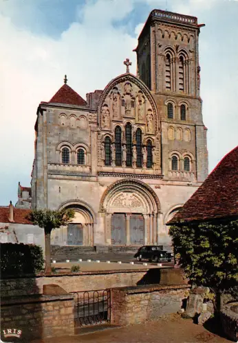 BT5189 Vezelay la basilique de la madeleine France