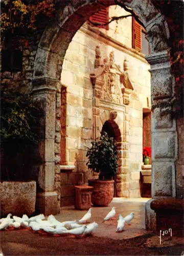 BR49254 les cilombes blanches de Saint paul France