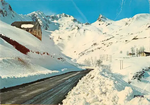 BT8771 Luz saint Sauveur la route de luz France