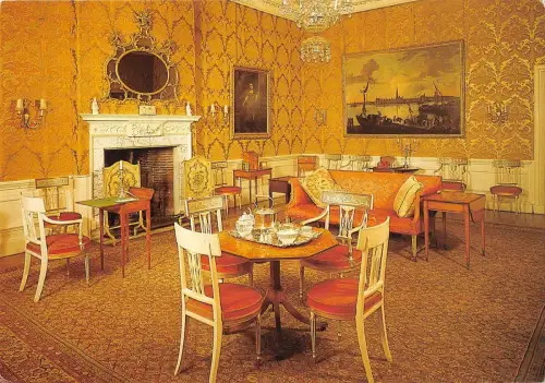 BR91809 Dyrham Park Avon Zeichenzimmermöbel von Gillow of Lancaster UK