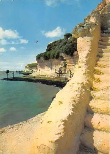 BR30356 Mescheres les Grottes Frankreich