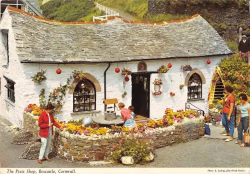 B97219 the pixie shop boscastle cornwall uk