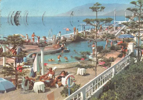 BT4650 Bordighera piscina Italien