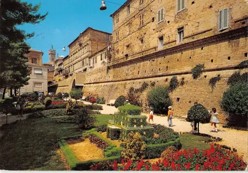 BT1074 loreto giardini e mura castellane italy