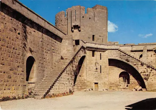 BT4039 Aigues Mortes les remparts de la ville France
