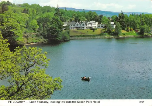 BR89450 Pitlochry Loch faskally mit Blick auf das Green Park Hotel UK