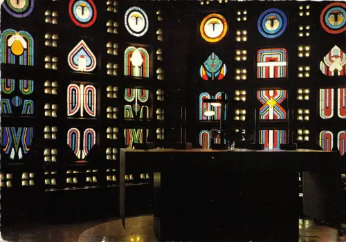 BR31535 Baccarat Interieur de l eglise france 1