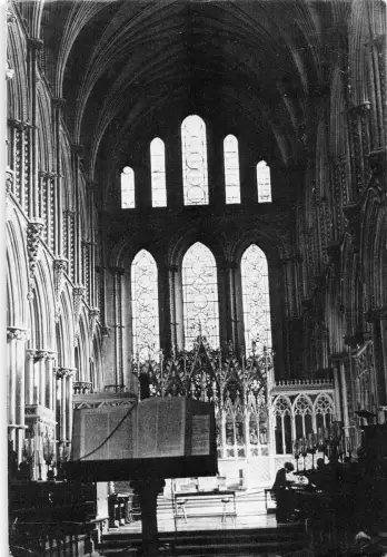 B103239 ely cathedral interior uk