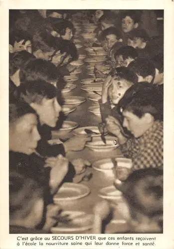 BR53849 Realisations du Secours d Hiver la soupe qotidienne a l ecole child