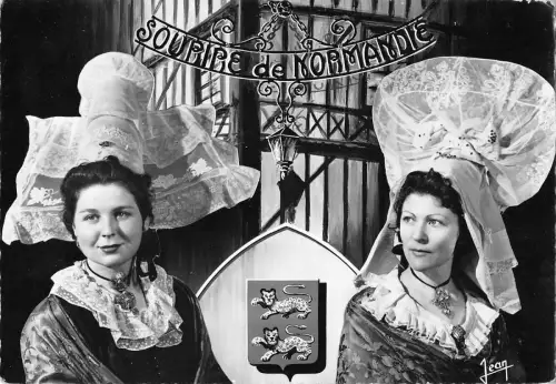 BR48912 La normandie coiffes de la boureoisie rurale de la manche a France