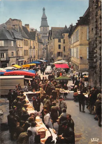 Br25143 Sarlat en Perigrod jour de marche a Sarlat France