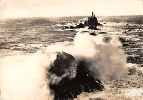 BR47824 Pointe du raz coup de mer a l extreme pointe Frankreich