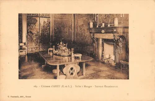 BR72935 chateau danet salle a manger sartout renaisance france