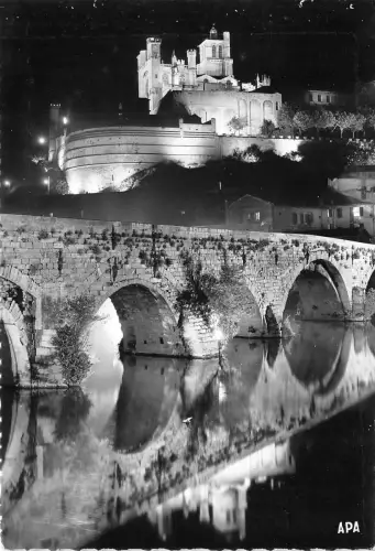 BR10223 Beziers Cathedrale st nazaire a la nuit france