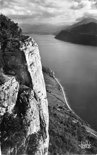 BR20168 Rocher a pic de la chambotte lac du bourget Frankreich