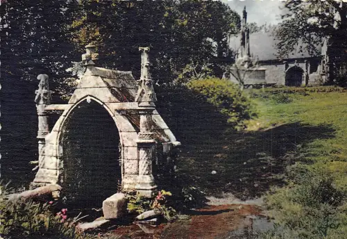 BR22204 Dontaine sacree et chapelle gothiquq de Saint Venec en Cornouaill france