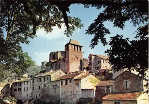 BR22096 Brousse le chateau vieilles maisons et l eglis e france