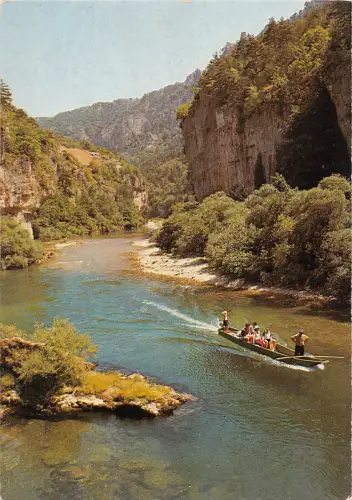 BT8892 Les Gorges du tarn descente en barque dans les detroits Frankreich