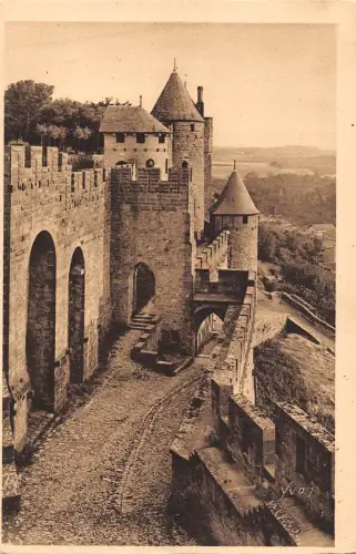 BF8223 la cite les machicoulis et la porte d carcassonne france Frankreich