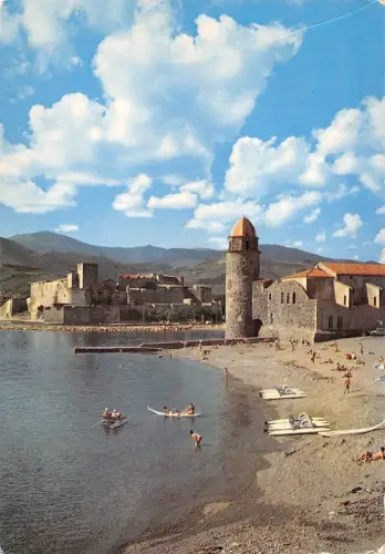 BT10337 Collioure la plage l eglise Frankreich