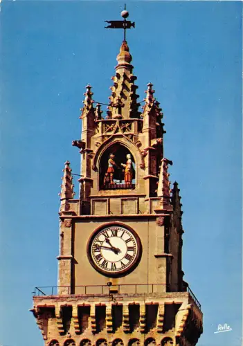 BT8775 Avignon le beffroi au tour de l horloge France