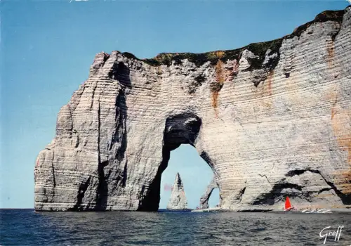 BR54437 Ettretat la manneporte france