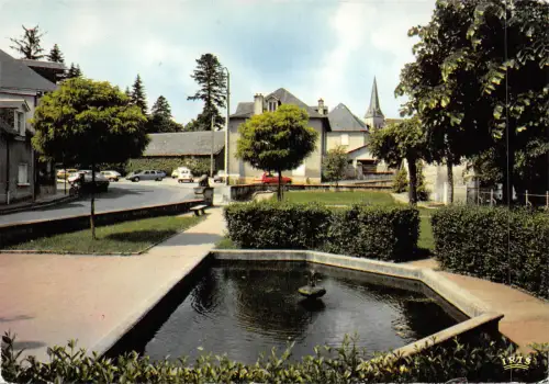 BF2289 seilhac le jardin public corezze france