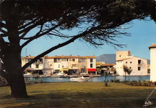 BT7521 Port Grimaud l ile des pins Frankreich