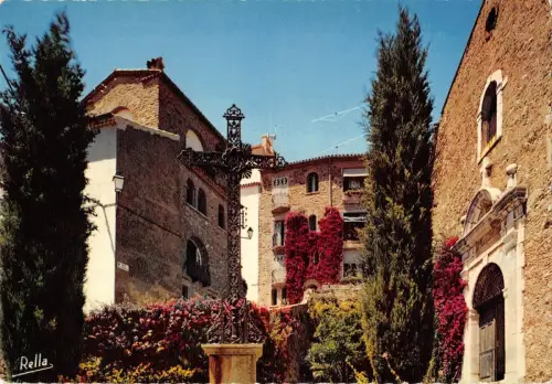 BT4261 Bormes les mimosas l eglise paroissiale France