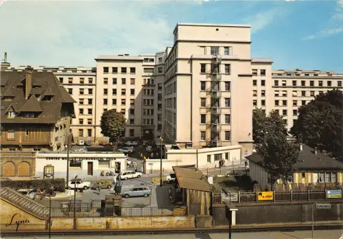 BR25920 Suresnes L Hopital Foch Frankreich