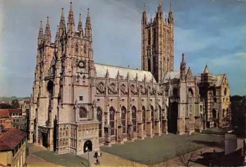 B100071 canterbury cathedral kent uk