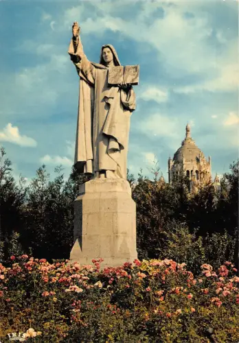 BR54498 la statue de Ste Therese Lisieux france
