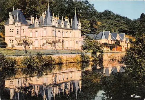 BR30428 Le Chateau de Pompairain Parthenay Frankreich