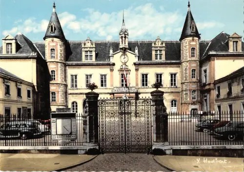 BR54480 l hotel de ville Melun france