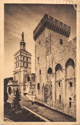 BF8288 avignon vaucluse palais des papes france Frankreich