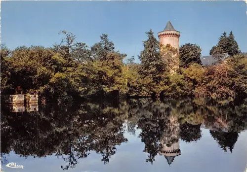 BR31454 La Courtine Chateau france