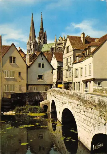 BT8422 Chartres dans la vieille ville France